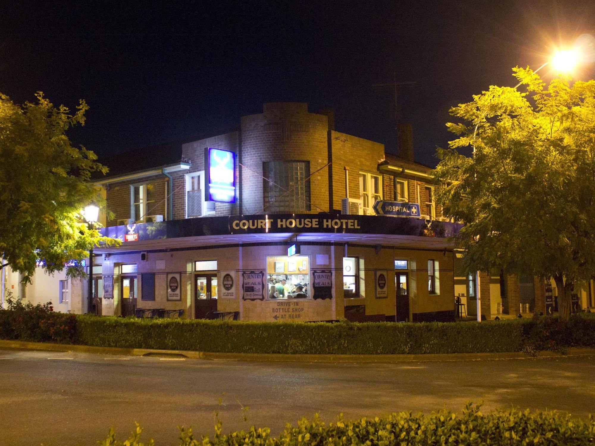 Court House Hotel Boorowa Exterior foto
